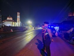 Cegah Gangguan Kamtibmas,Unit Patroli Satsamapta Polres Serang Lakukan Blue Light Patrol